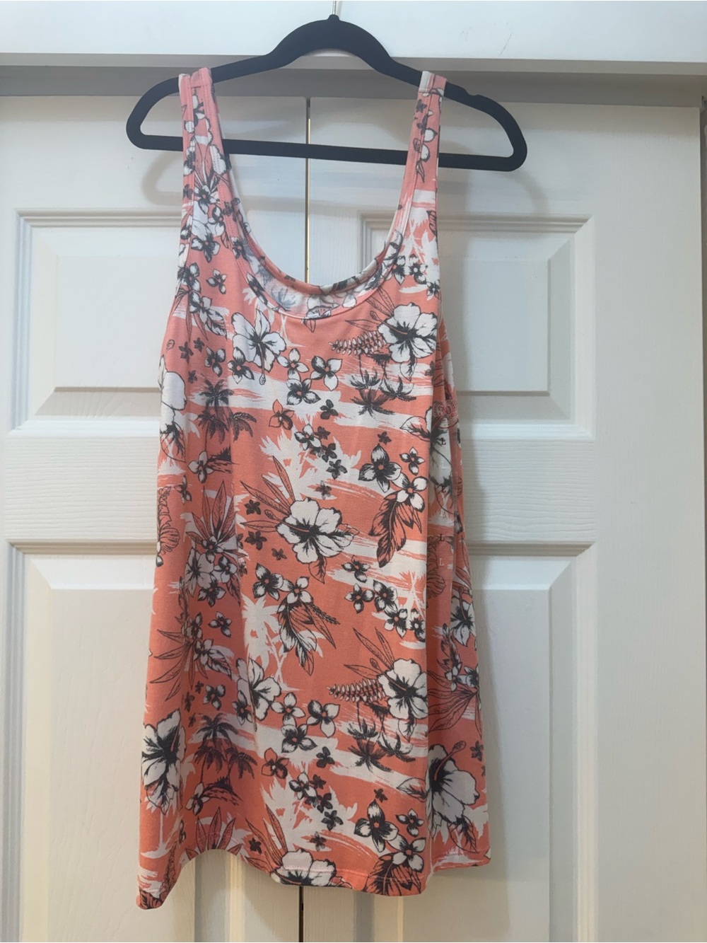 Authentic American Heritage Coral Floral Scoop Tank Top